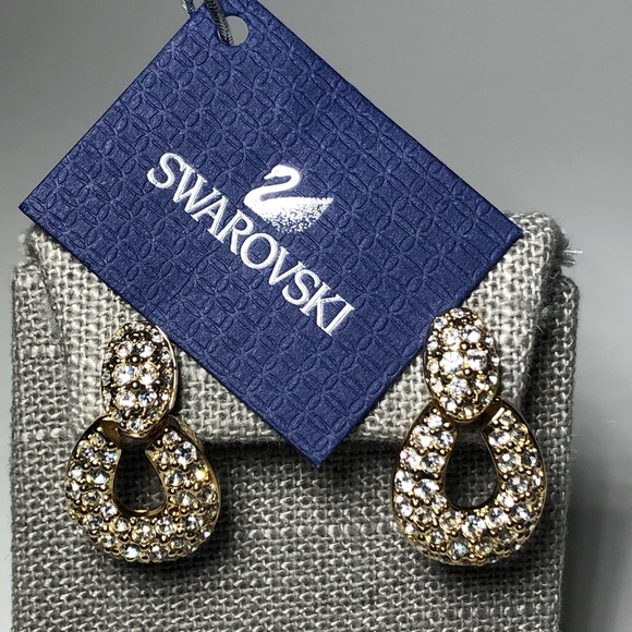 🌺Swarovski Pierced gold tone pierced Earrings - Picture 1 of 5